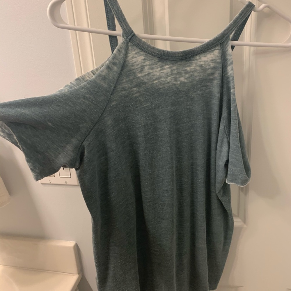Express one eleven top with cut out shoulders